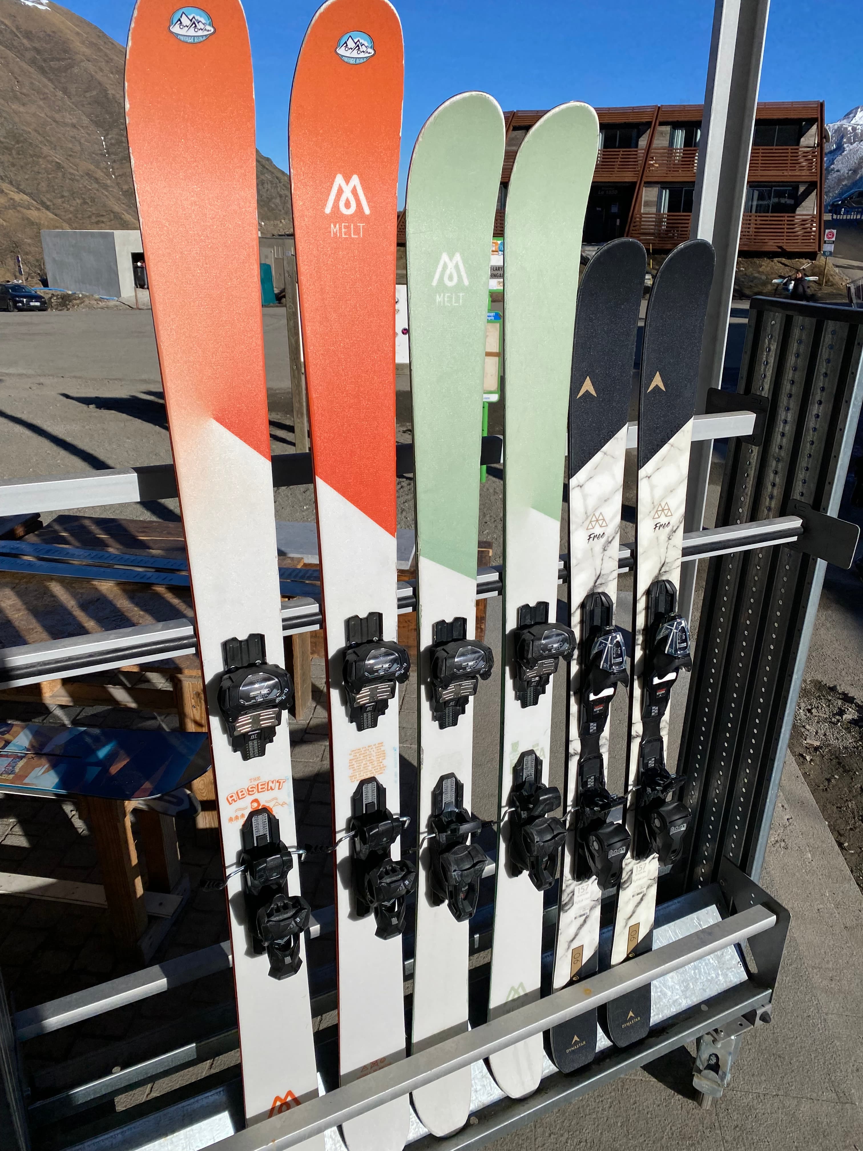 rental-skis-premium1.jpg